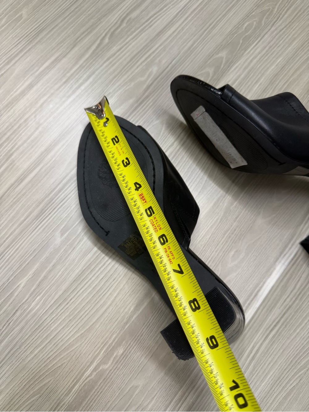 Vince Camuto Black Leather Open-Toe Mule Heels. Size 8 - Picture 8 of 10